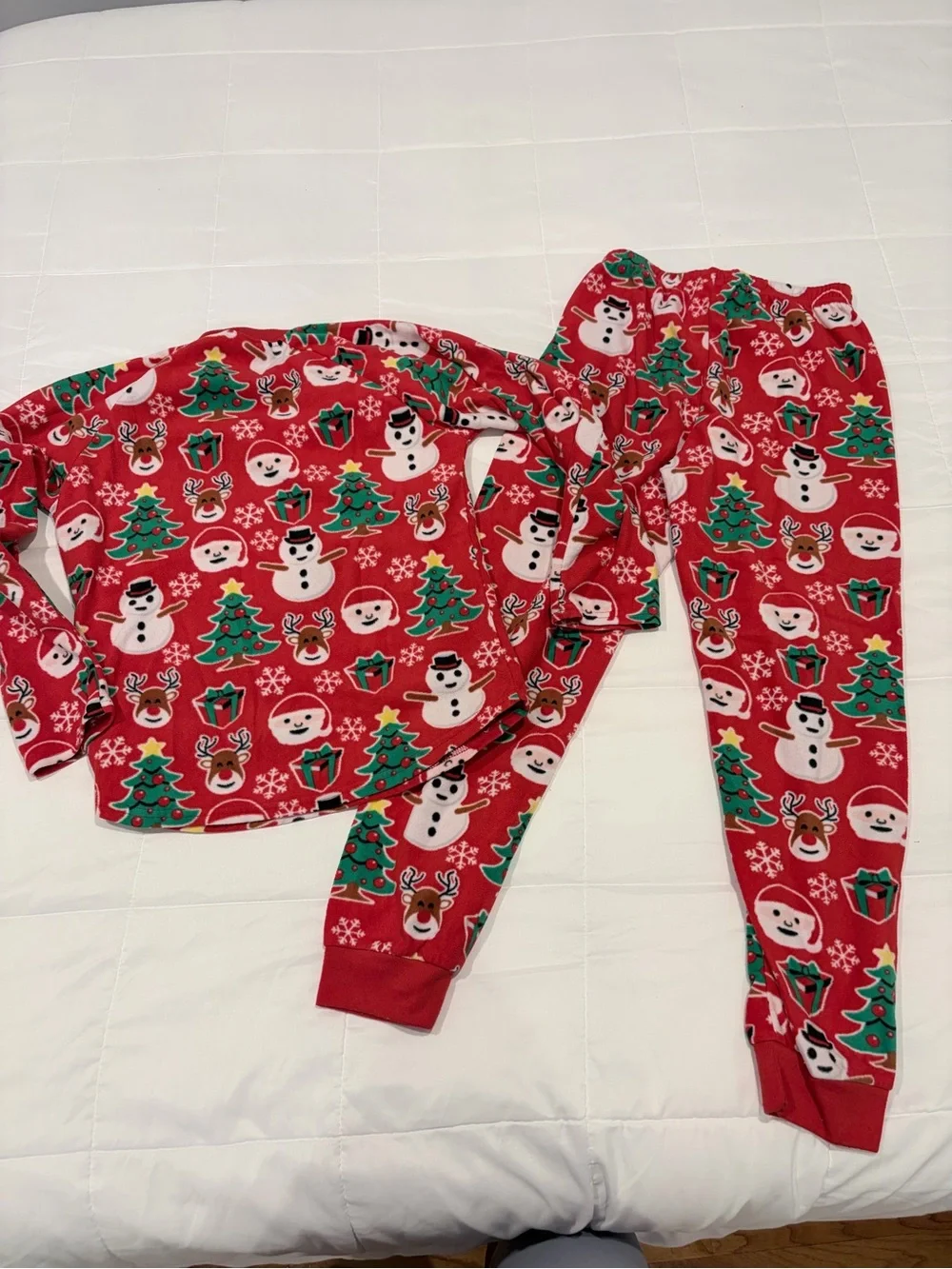 The Children's Place Red Christmas Pajama Set with Festive Print